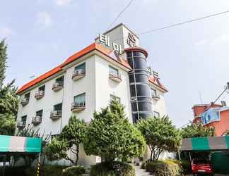 Luar Bangunan 2 Asan Theme Park Motel