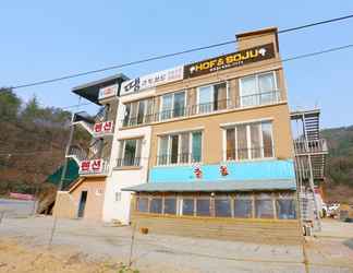 Exterior 2 Hongcheon Vivaldi Town House Pension