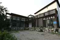 Exterior Yangyang Guesthouse Pension