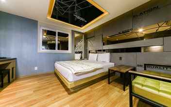 Kamar Tidur 4 Youngcheon Gung Self Check-in Motel