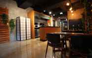 Bar, Cafe and Lounge 7 Suwon Station Hotel Malu
