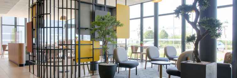 Lobby B&B Hotel Reims Croix Blandin