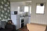 Common Space 2 bed dog Friendly Chalet on Sunbeach Scratby