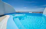 สระว่ายน้ำ 5 Aegean Blue Luxury Suites