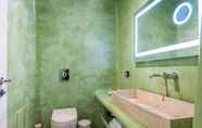 ห้องน้ำภายในห้อง 4 Aegean Blue Luxury Suites