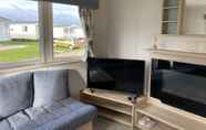 Common Space 3 Charming 3-bed Holiday Home at Primrose Valley