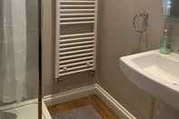 Toilet Kamar Sea View Apartment in Barmouth