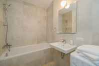 ห้องน้ำภายในห้อง Remarkable Apart in Brasov/free Wif/lux Mattres/