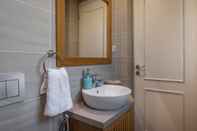 In-room Bathroom Villa Nina Chania