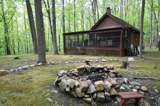 Exterior 4 River Walk Cottage - Romantic Escape