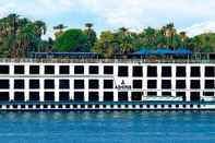 Kolam Renang Adonis Nile Cruise