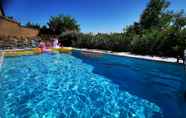 สระว่ายน้ำ 2 Magnifique Gîte en Pierres 6 Personnes Avec Piscine Privée Ardèche Plein sud