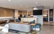 Lobi 3 TownePlace Suites by Marriott Milwaukee West Bend