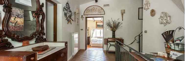 Lobi Casale Gli Angeli - Villa with Garden and Parking