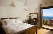 ห้องนอน 4 Beautiful 3-bed Sea Front Villa in Agios Nikolaos