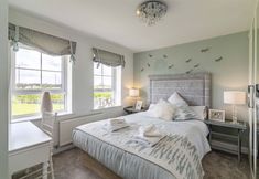 Bedroom 3 Spacious 4bed House in Derby with Garden