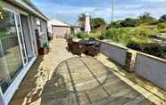 Common Space 4 Property 5 Minutes Walk From Trearddur Bay Beach