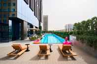 Swimming Pool Revier  Hotel - Dubai