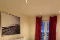 Bedroom THE Sawmill Glossy Sleek Peaceful City Centre red