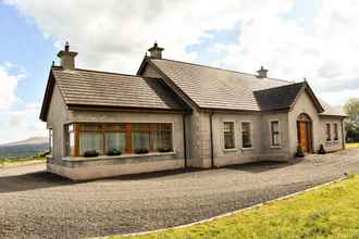 Bangunan 4 Glenshane Country House