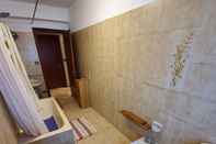 In-room Bathroom Beautiful and Clean Apartment Close to Taormina