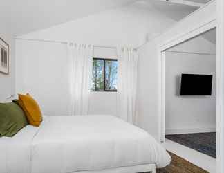 Bedroom 2 Your Luxury Escape-Little Farm Cottage 2