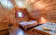 Kamar Tidur 4 Child Friendly Alpine Cottage Lepena