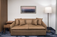 Common Space Fairfield Inn & Suites by Marriott Savannah I-95 North