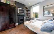 Bedroom 2 Luxurious Wandsworth Home Close to Putney Heath by Underthedoormat