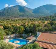 Atraksi di Area Sekitar 2 Villa Dimitrios Large Private Pool Sea Views Wifi Eco-friendly - 1974