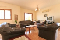 Common Space Achilles Beach Villa Thio Large Private Pool Walk to Beach Sea Views A C Wifi Car Not Required - 2110