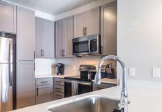 Bedroom 7 Landing Modern Apartment With Amazing Amenities Id81589