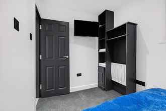 Bedroom 4 Winter Garden Apartments by Sasco