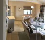 Others 5 5 Luxury Lodge With Beautiful Views of the Taf Estuary