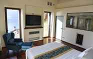 Kamar Tidur 2 Luxury Como Lake Apartment