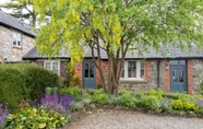 Exterior 2 Courtyard Cottage