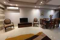 Ruang untuk Umum Charming 3-bed Apartment in New Cairo City