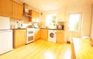 Phòng ngủ 6 Fantastic 2-bed House in Hull. Garden, Sky tv