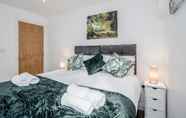 Bedroom 2 Watford Central Serviced Apartments - F3