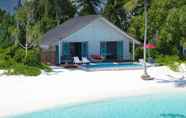 Kolam Renang 3 Cora Cora Maldives-Premium All-Inclusive