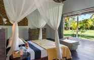 Kamar Tidur 6 Sira Beach House