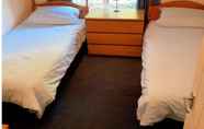 Kamar Tidur 3 NEW 3BD Swiss Style Chalet St Ives Holiday Village