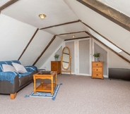 Bedroom 4 Dyke Barn Barn