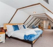 Bedroom 3 Dyke Barn Barn