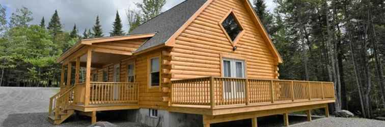 Exterior Back Lake Lodges Lazy Bear Cabin