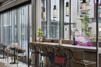 Bar, Kafe dan Lounge Moxy Hamburg Altona