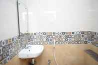 In-room Bathroom TSV Hotel
