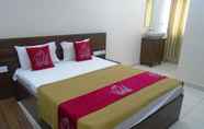 Bedroom 3 Hotel SSR Residency