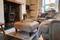 Bedroom Cosy Cottage in Heart of Llangollen