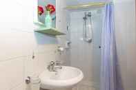 In-room Bathroom Alghero Central Studio